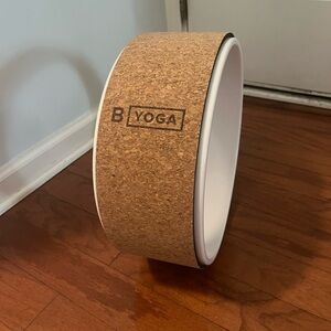 Cork Yoga Wheel - Natural and White
